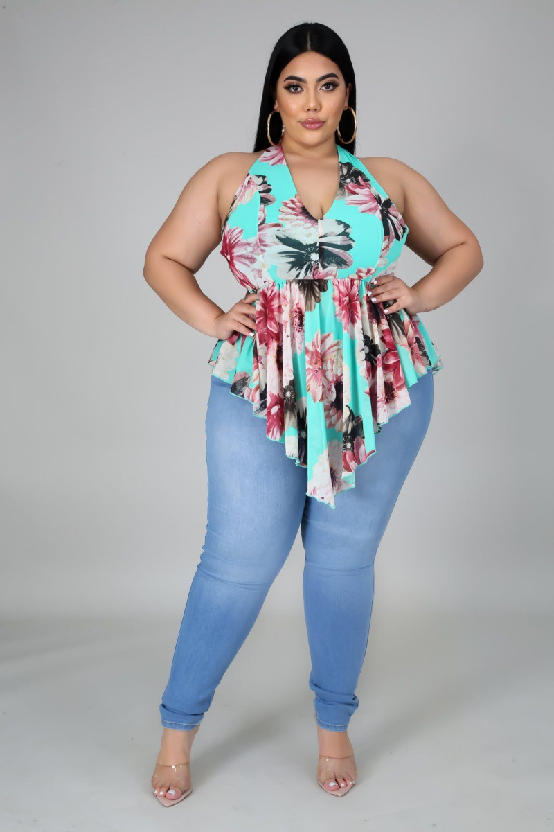 Trendy Plus-Size Vegas Outfits for Spring