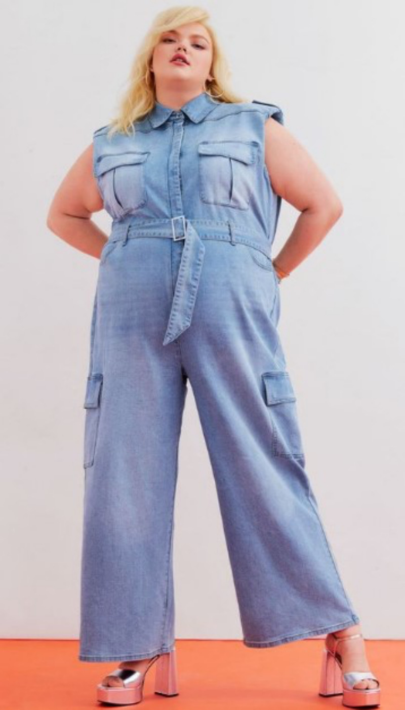 Trendy Spring Outfits for Plus-Size Teens: Denim Jumpsuit Edition