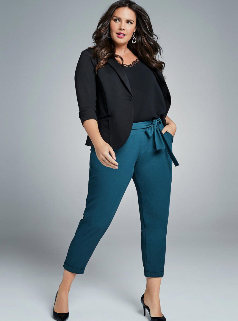 Elegant Spring Plus-Size Work Outfits for a Polished Look