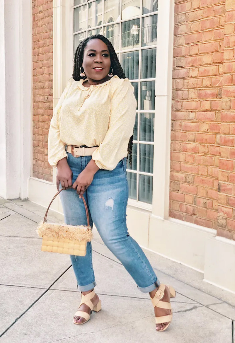 Effortlessly Chic Chilly Spring Outfits for Plus-Size Women