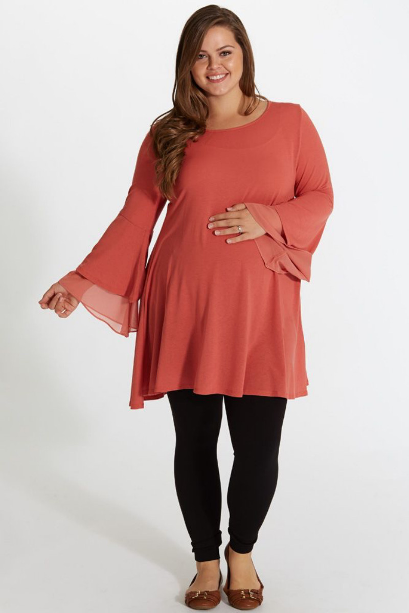 Chic Plus Size Pregnancy Fashion: Spring Maternity Outfits You'll Love