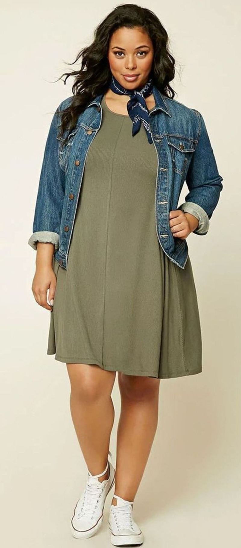 Stylish Plus-Size Spring Day Outfits for Women