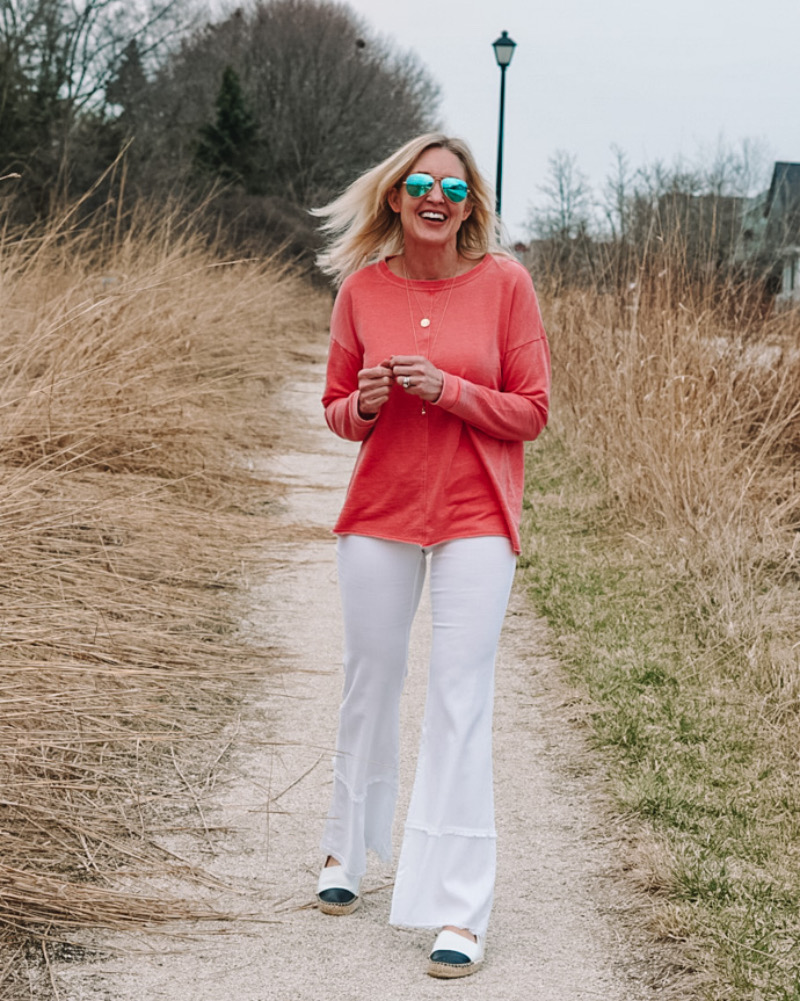 Effortless Spring Outfits UK Cold Weather: Casual Coral and White Ensemble